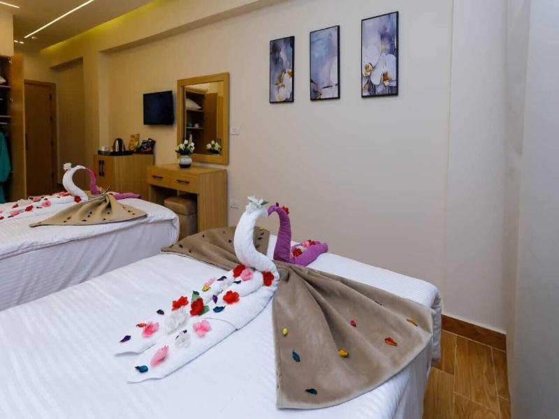 Rizk Pyramids View Hotel image