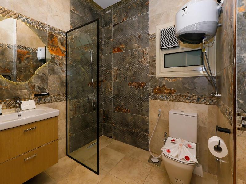 Rizk Pyramids View Hotel image
