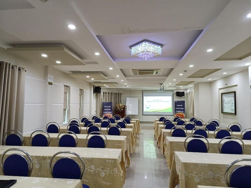 Thien Ha Hotel image