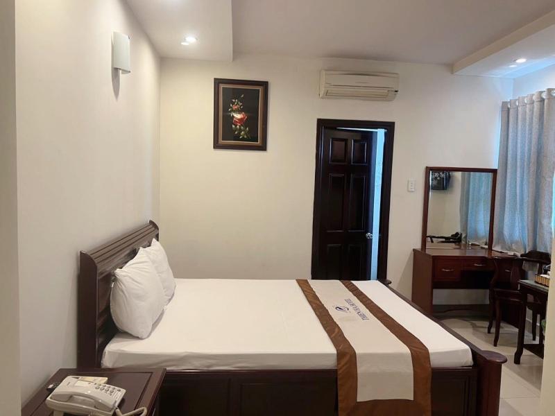 Thien Ha Hotel image
