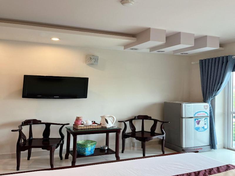 Thien Ha Hotel image