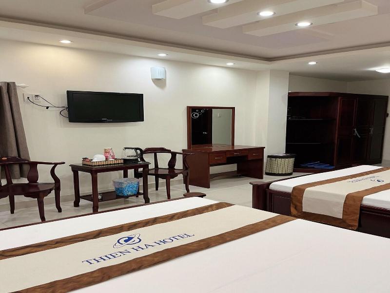 Thien Ha Hotel image