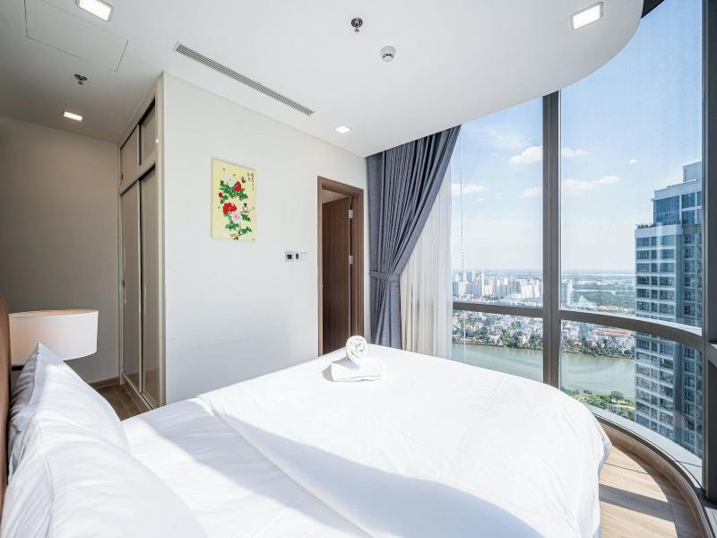 Bluesky Landmark 81 Paradise Vacation image