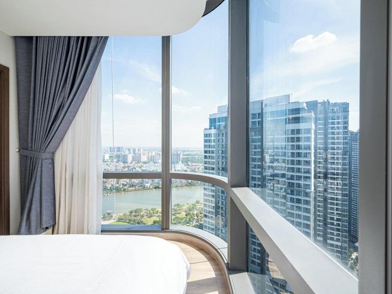 Bluesky Landmark 81 Paradise Vacation image