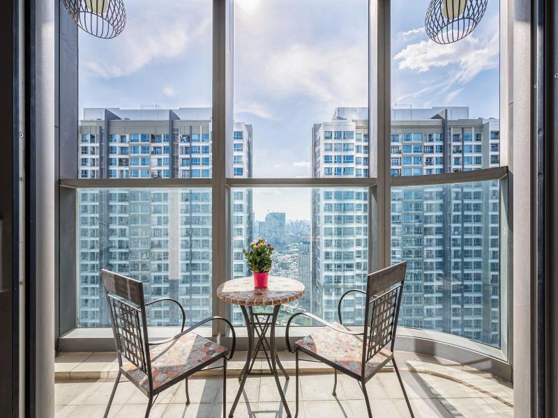 Bluesky Landmark 81 Paradise Vacation image