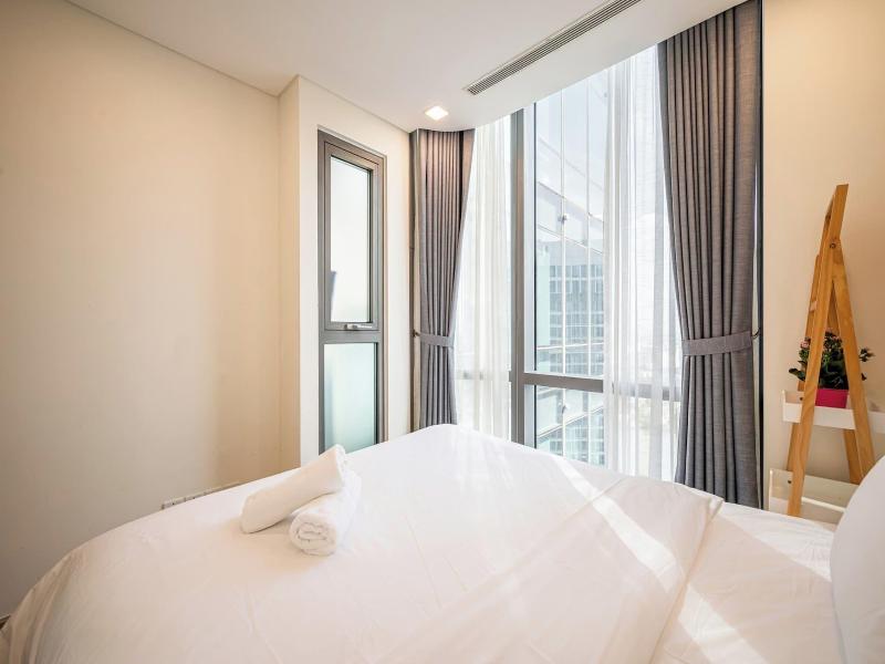 Bluesky Landmark 81 Paradise Vacation image