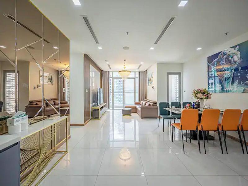 Bluesky Landmark 81 Paradise Vacation image