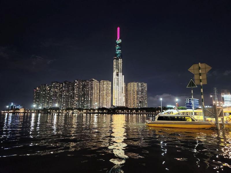 Bluesky Landmark 81 Paradise Vacation image