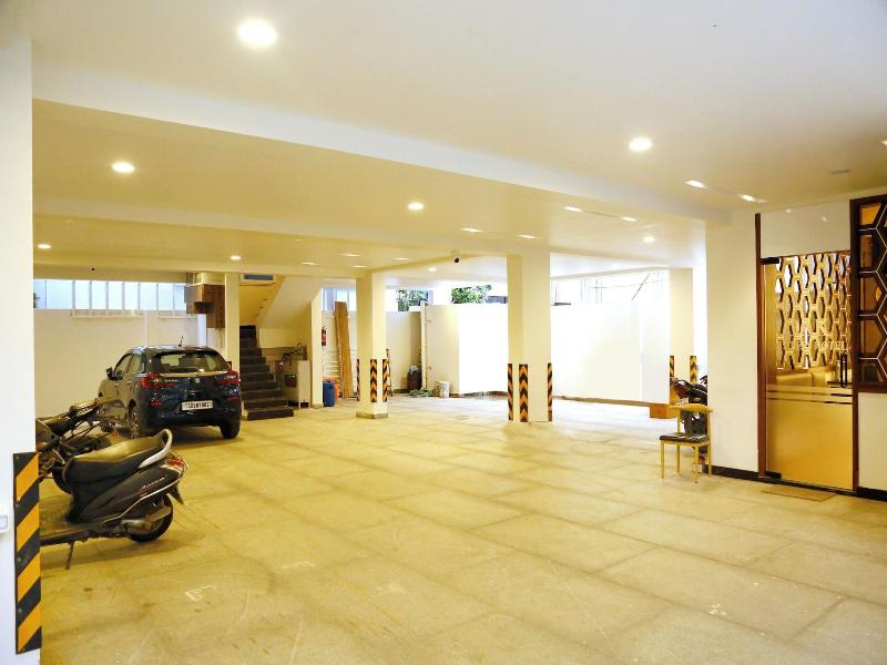 Oak Business Hotel image