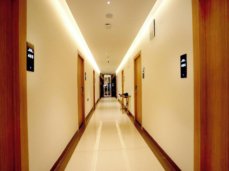 Oak Business Hotel