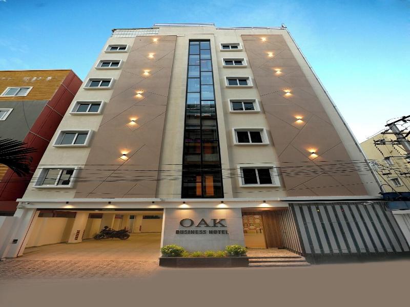 Oak Business Hotel