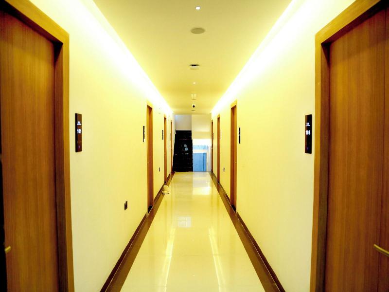Oak Business Hotel image