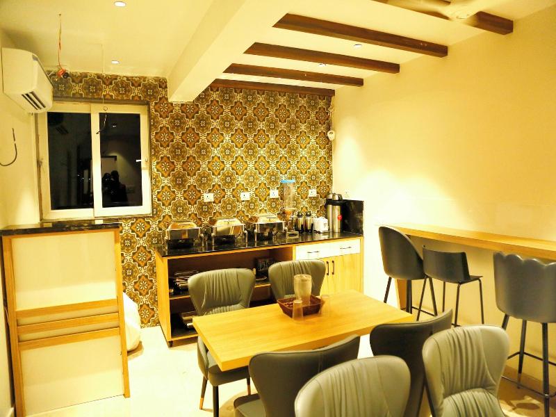 Oak Business Hotel image