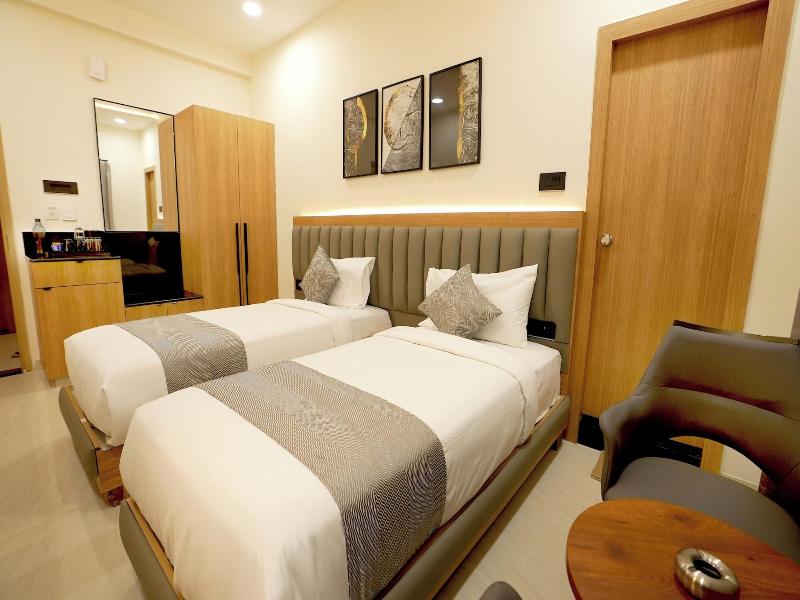 Oak Business Hotel image