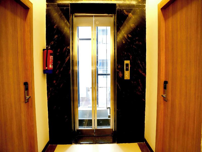 Oak Business Hotel image