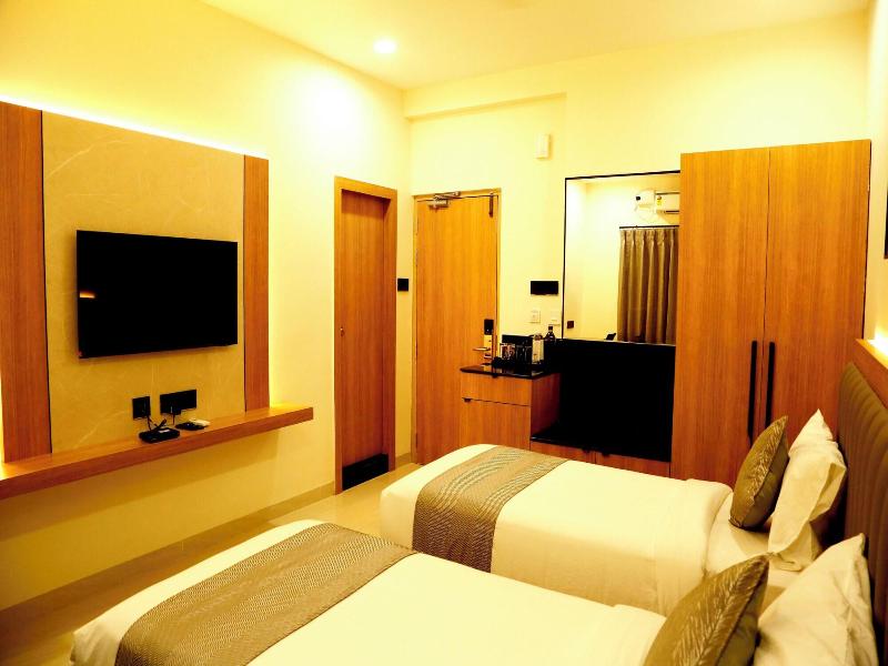Oak Business Hotel image