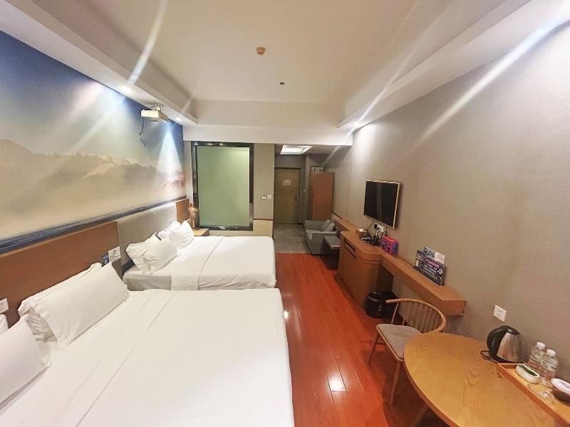 Azure View Elegant Hotel Guangzhou South Railway image