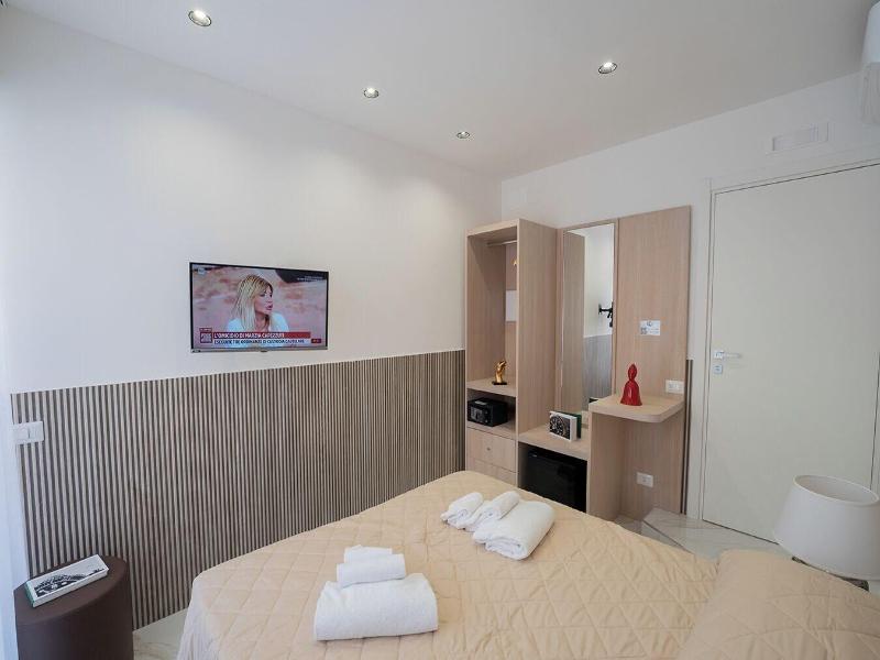 P.c. Boutique H. Castel Nuovo By Clapa Group Dis image