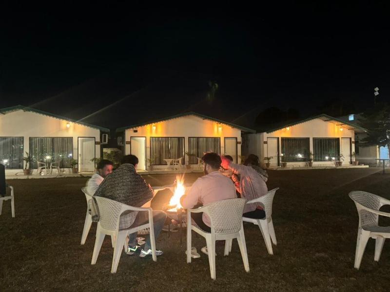 Six Seasons Resort