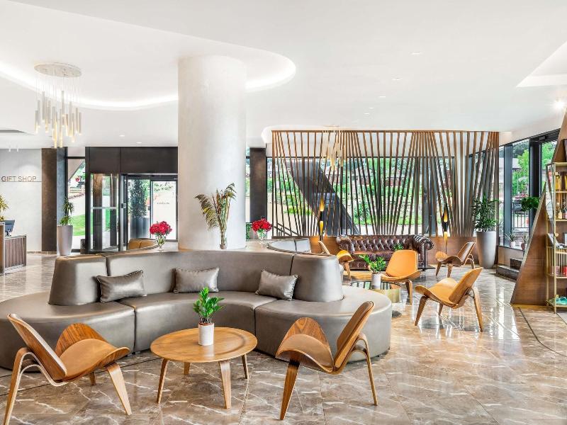 Mã¶venpick Resort And Spa Fruske Terme image