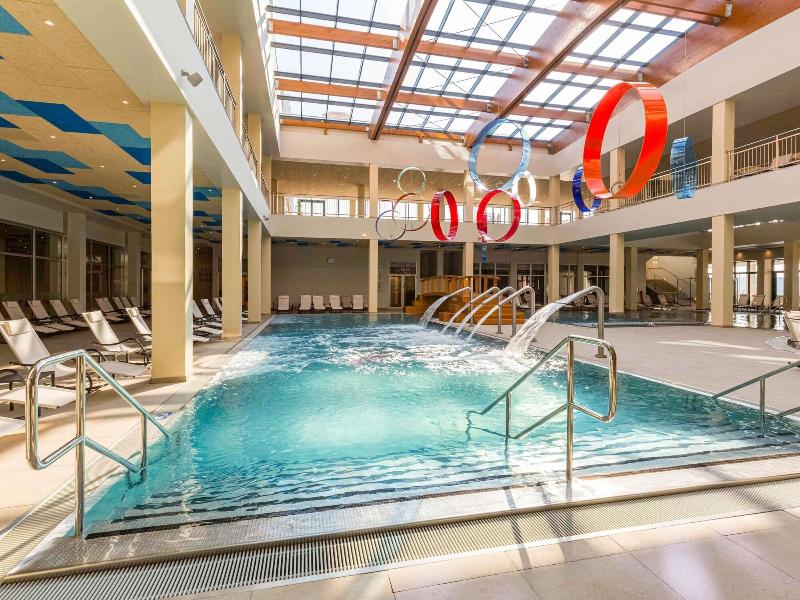 Mã¶venpick Resort And Spa Fruske Terme image
