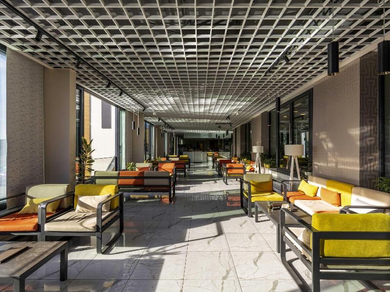 Mã¶venpick Resort And Spa Fruske Terme image