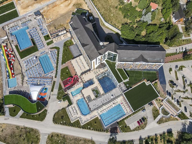 Mã¶venpick Resort And Spa Fruske Terme image