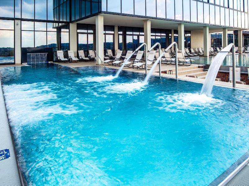 Mã¶venpick Resort And Spa Fruske Terme image