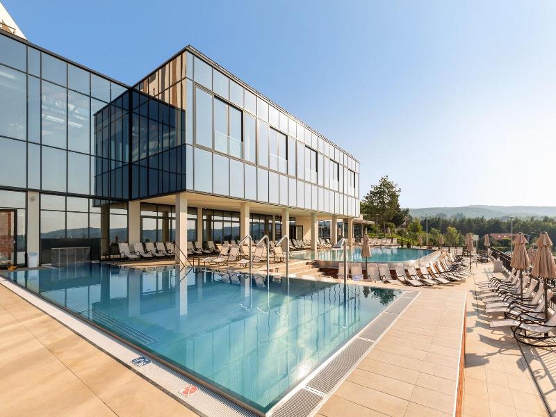 Mã¶venpick Resort And Spa Fruske Terme image