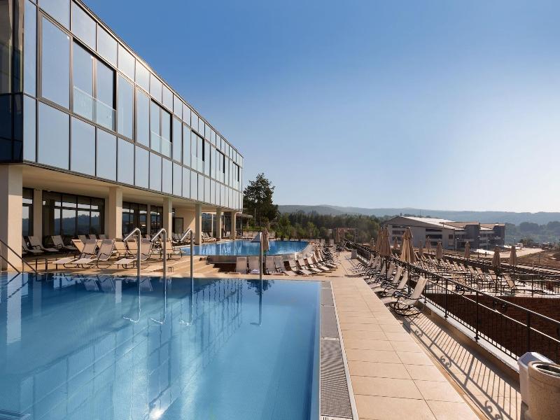 Mã¶venpick Resort And Spa Fruske Terme image
