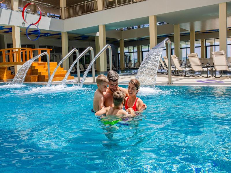 Mã¶venpick Resort And Spa Fruske Terme image