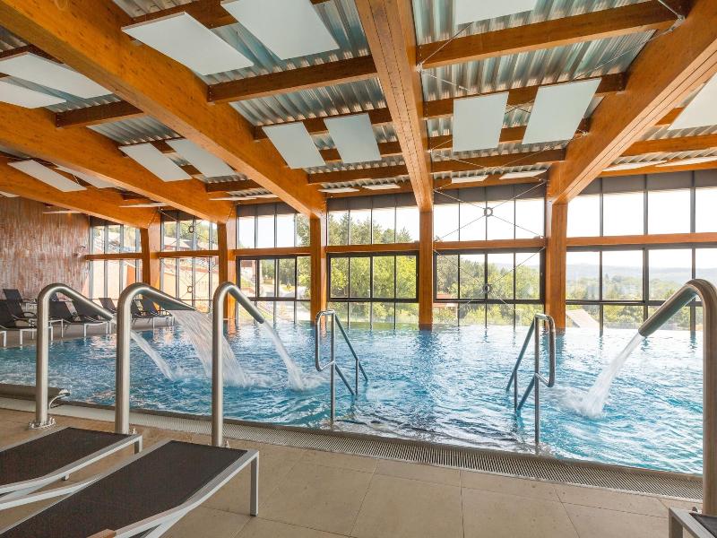 Mã¶venpick Resort And Spa Fruske Terme image