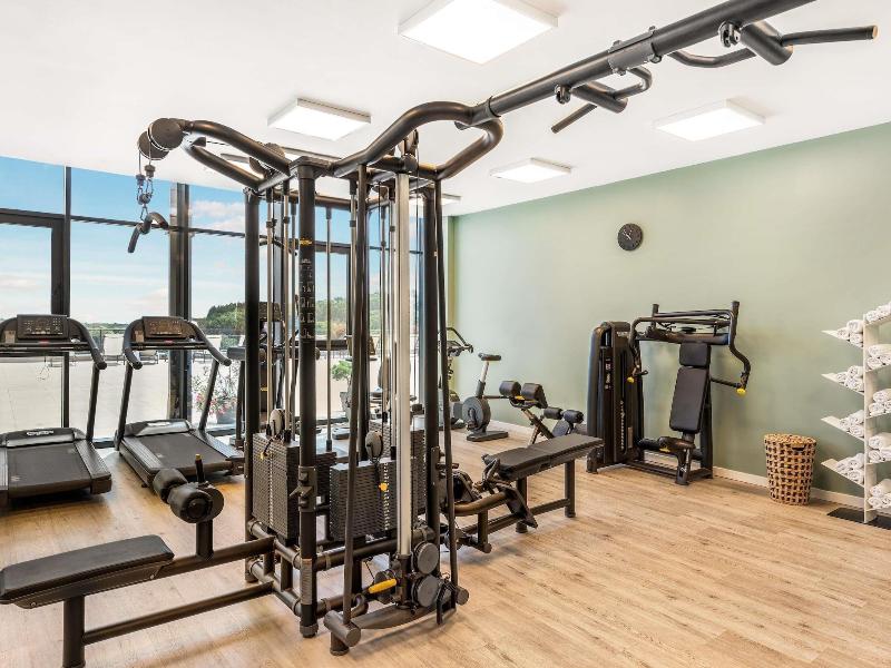 Mã¶venpick Resort And Spa Fruske Terme image
