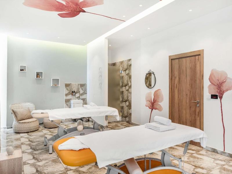 Mã¶venpick Resort And Spa Fruske Terme image