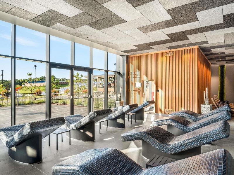 Mã¶venpick Resort And Spa Fruske Terme image