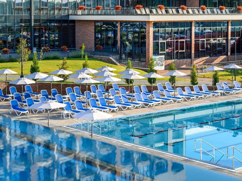 Mã¶venpick Resort And Spa Fruske Terme image