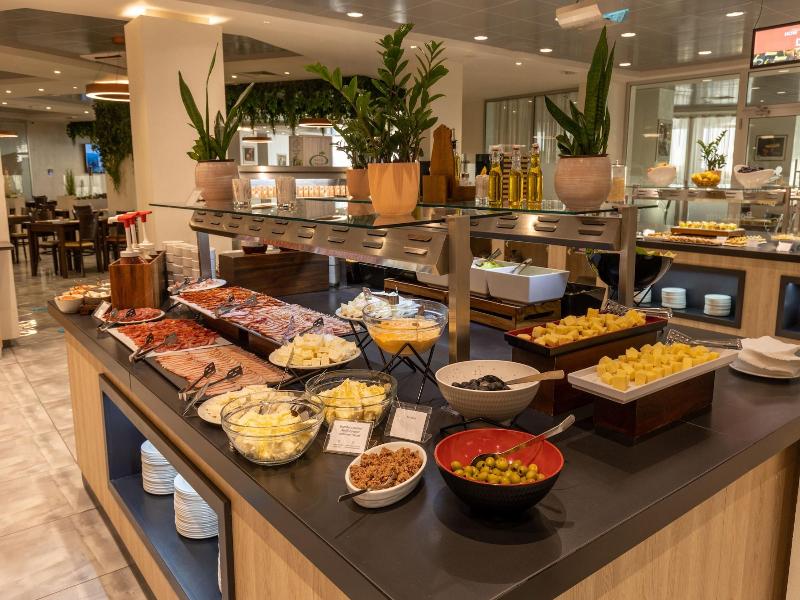 Mã¶venpick Resort And Spa Fruske Terme image