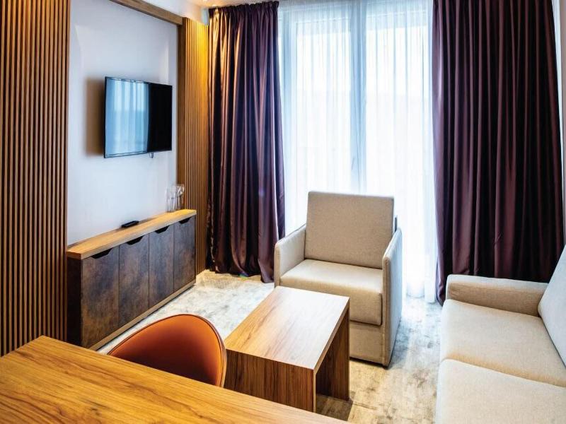 Mã¶venpick Resort And Spa Fruske Terme image