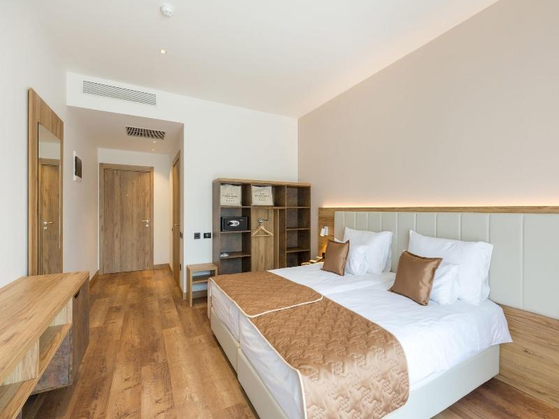 Mã¶venpick Resort And Spa Fruske Terme image