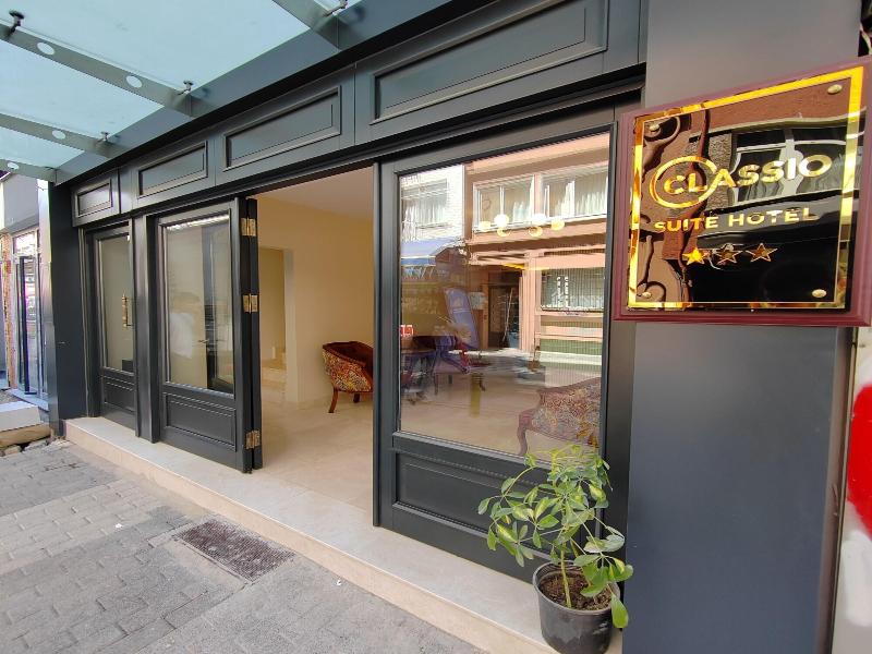 Classio Suite Hotel image