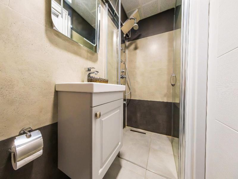 Classio Suite Hotel image