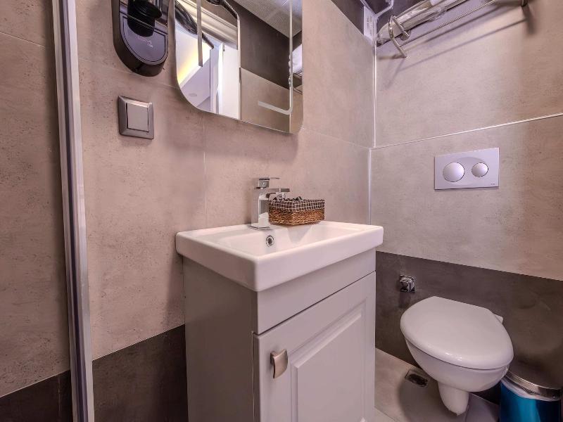 Classio Suite Hotel image