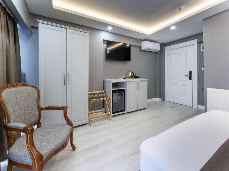 Classio Suite Hotel image