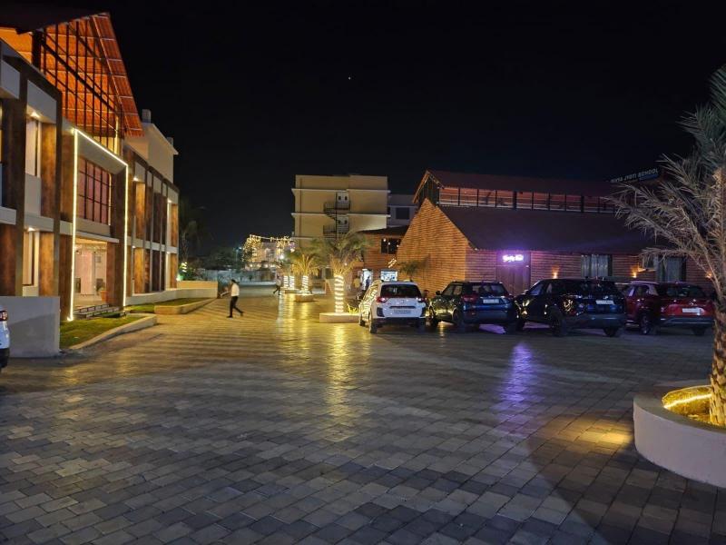 Hotel Prince Garden Daman — general view