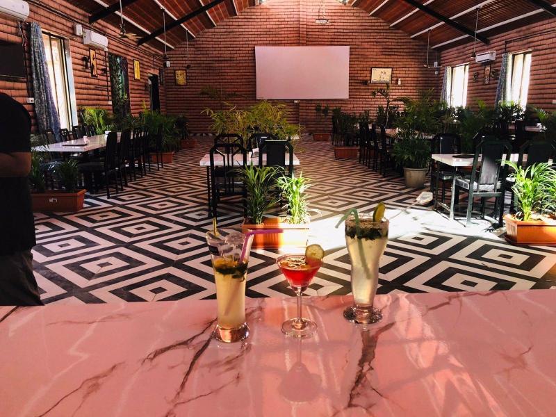 Hotel Prince Garden Daman