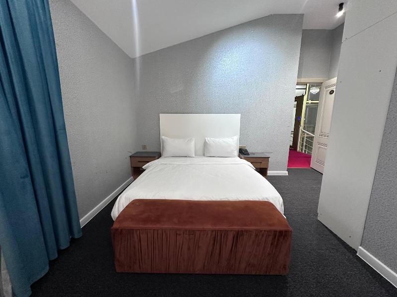 Central City Hotel Baku image