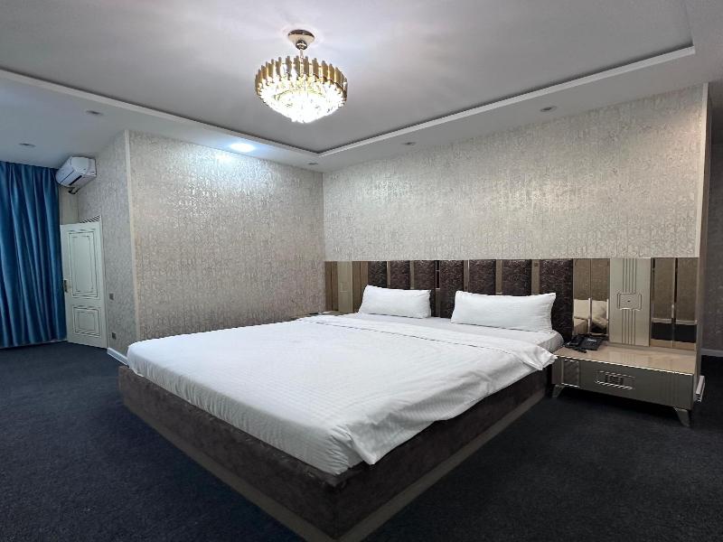 Central City Hotel Baku image