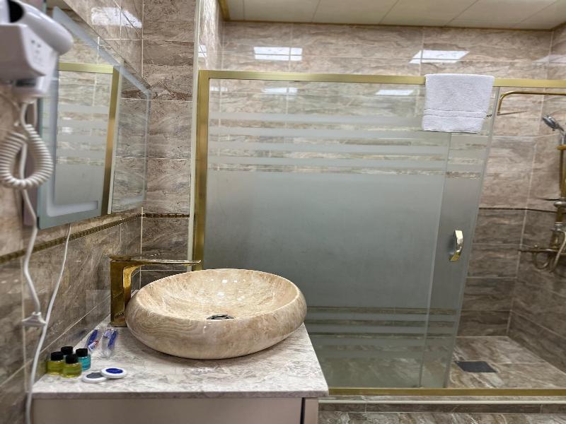 Central City Hotel Baku image
