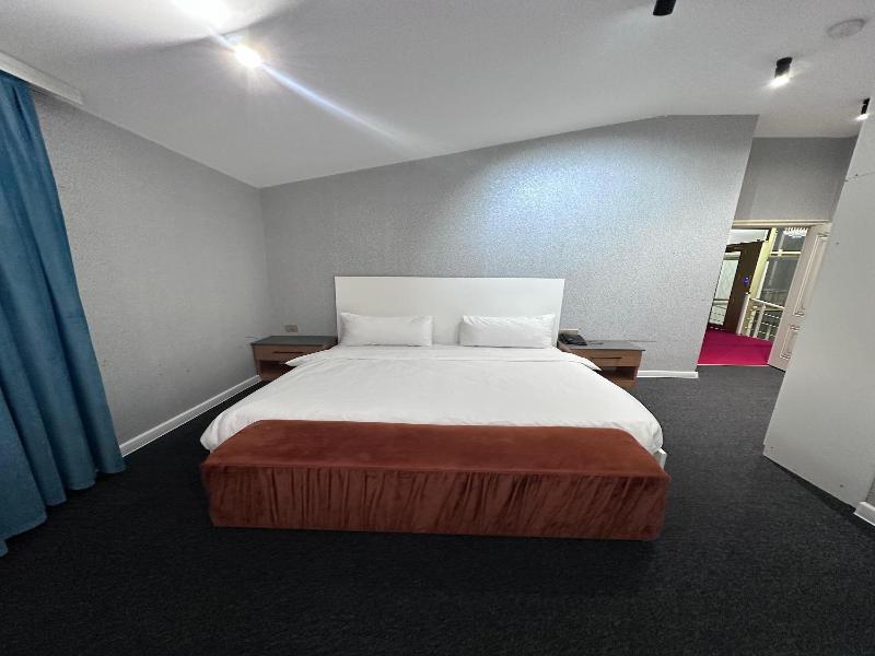 Central City Hotel Baku image
