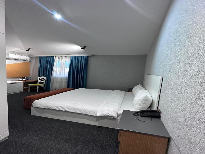 Central City Hotel Baku image